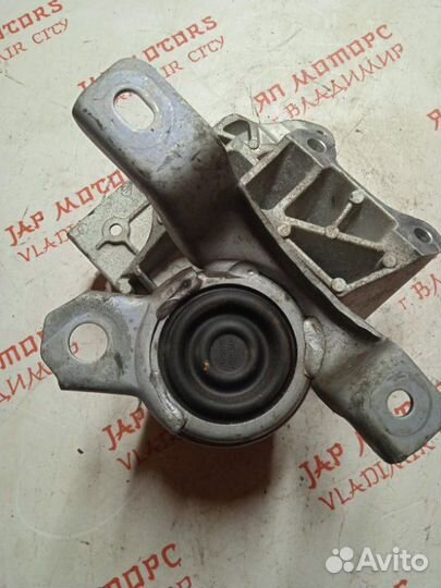 Подушка двигателя Volvo V60 универсал D4204T14