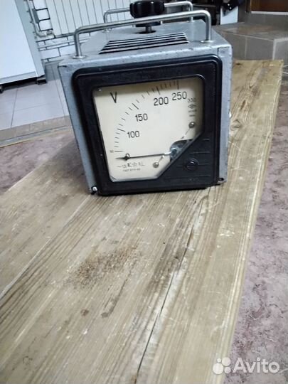 Латр измерительный прибор