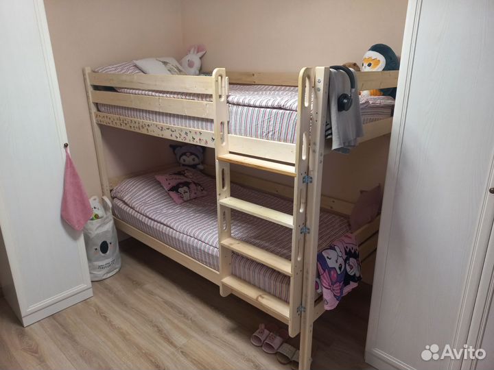 Двухъярусная кровать