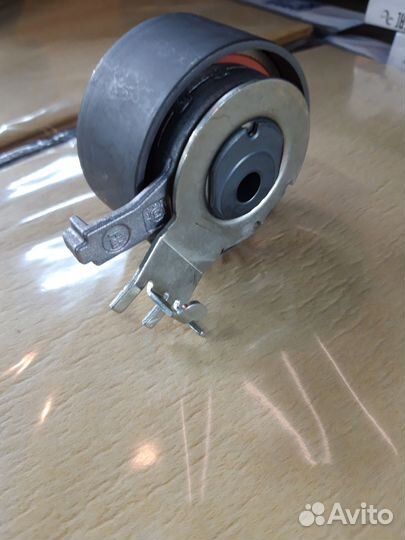 INA натяжной ролик ремня грм Артикул: F-233878.1