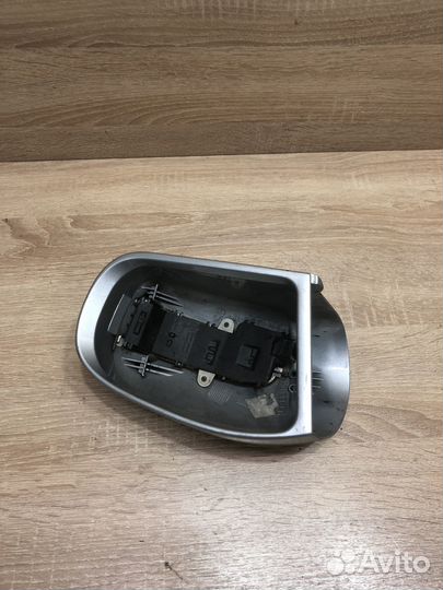 Накладка правого зеркала Мерседес W203
