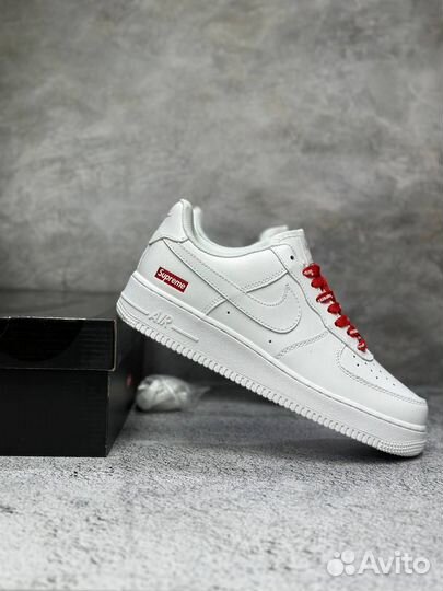 Nike Air Force Supreme