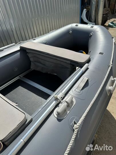 Моторная лодка Гладиатор D370AL