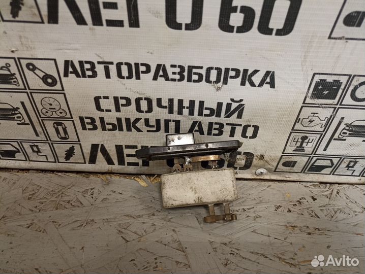 Резистор отопителя для Mitsubishi Space Wagon N8