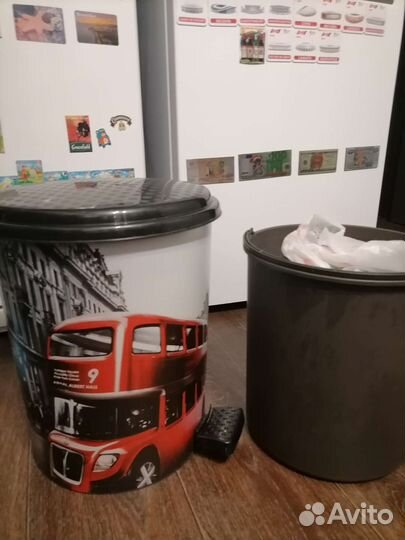 Мусорное ведро с педалью