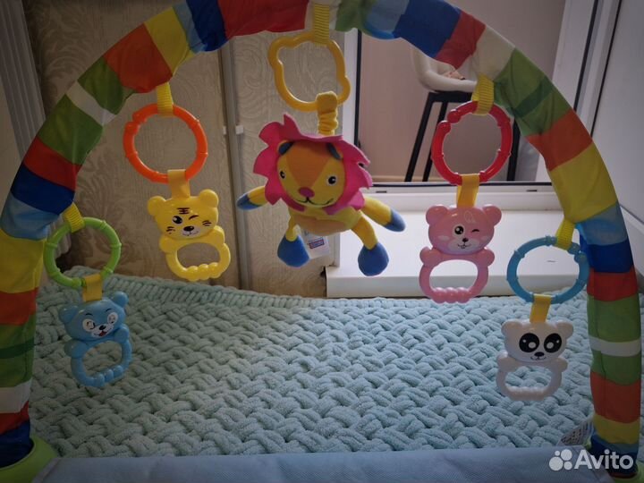 Развивающий коврик с пианино