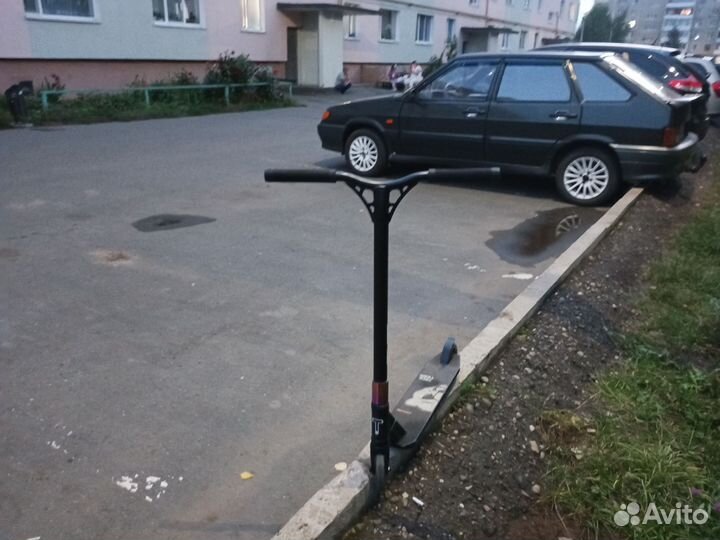 Трюкавой самокат