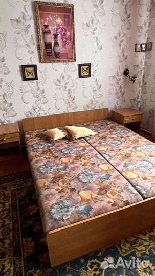 Спальный гарнитур