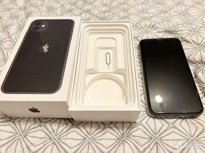 iPhone 11, 64 ГБ