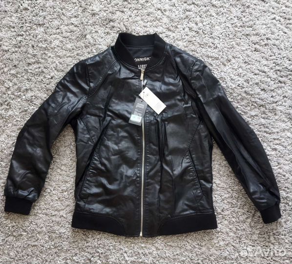 Куртка бомбер