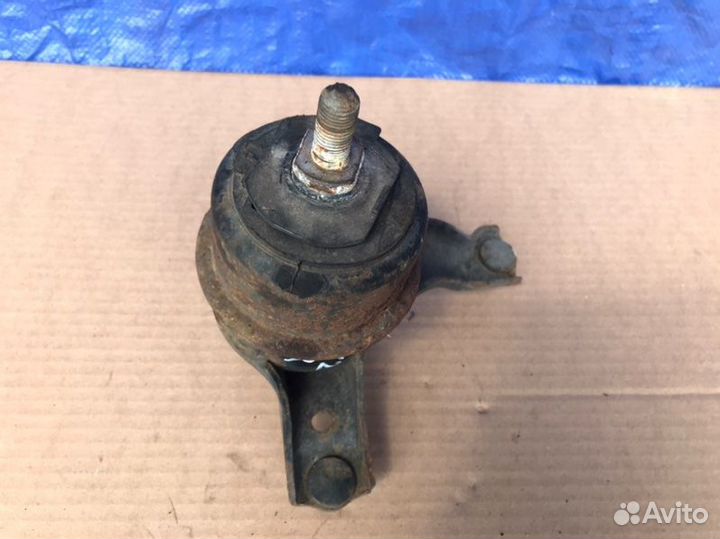 Подушка двигателя правая Toyota Venza SUV 1arfe