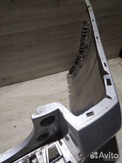 Бампер задний Chevrolet Tahoe 4