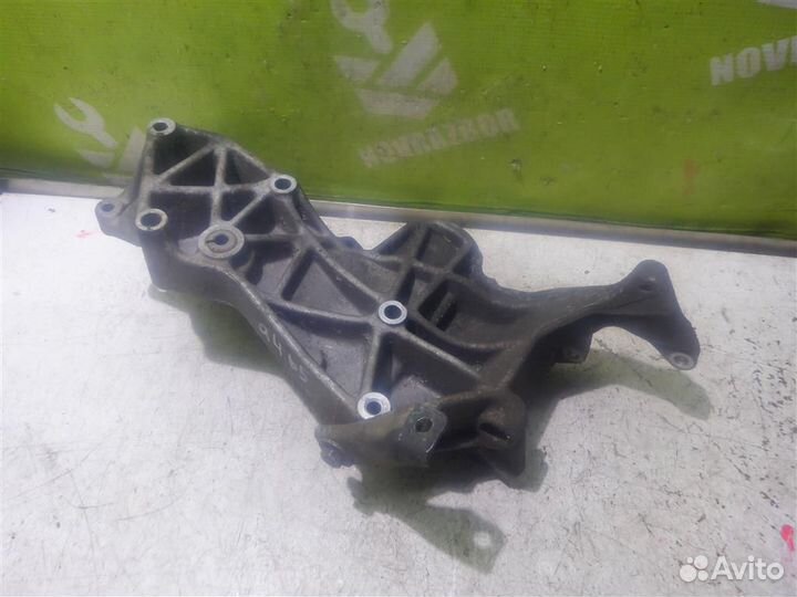 Кронштейн генератора Ауди А4 Б5