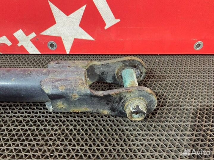 Стойка заднего стабилизатора правая