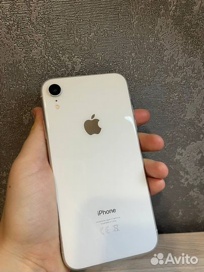 iPhone Xr, 64 ГБ