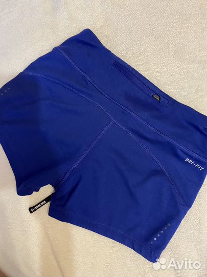 Женские футболки nike