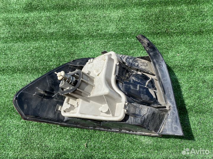 Фонарь задний правый Volkswagen Polo (Mk5) V (2008