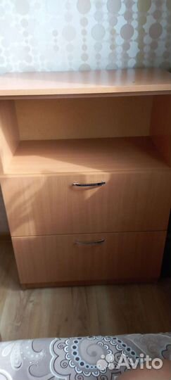 Тумба прикроватная