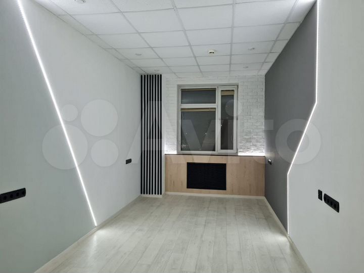 Офис, 16.3 м², с шикарным видом из окна