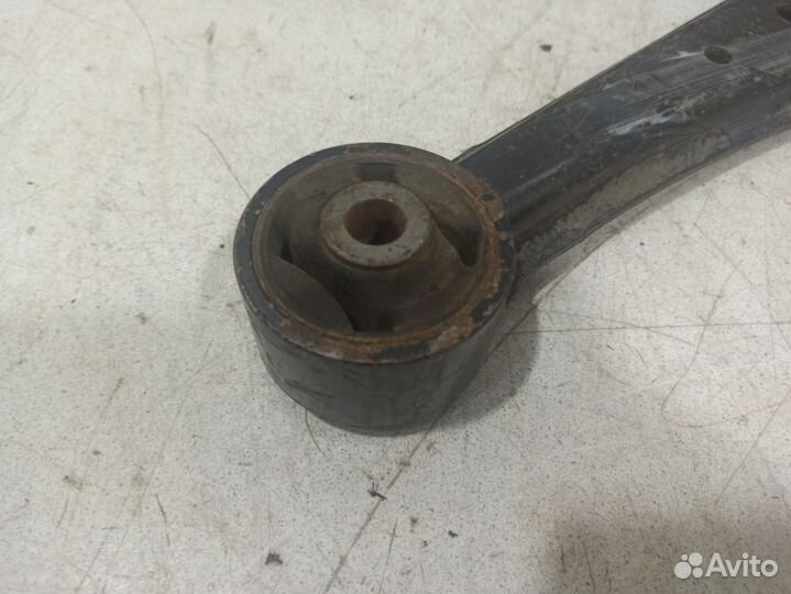 Рычаг задний продольный правый 4876042030