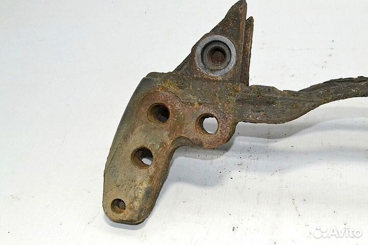 Скоба суппорта, ведущего моста, правая scania R-series (01.04)