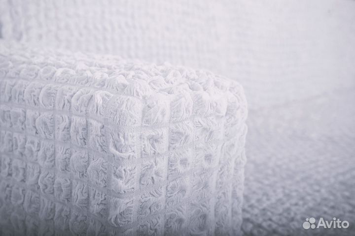 Чехол на угловой диван с оттоманкой справа, Белый