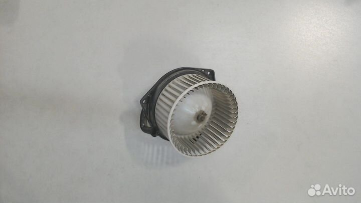 Двигатель отопителя Mitsubishi Outlander, 2005