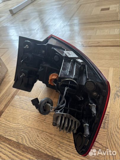 Фонарь задний правый Koleos 2