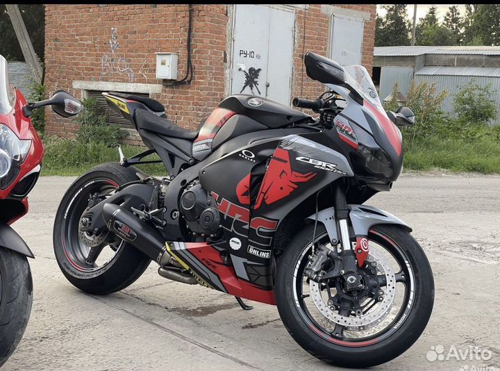 Honda cbr 1000rr