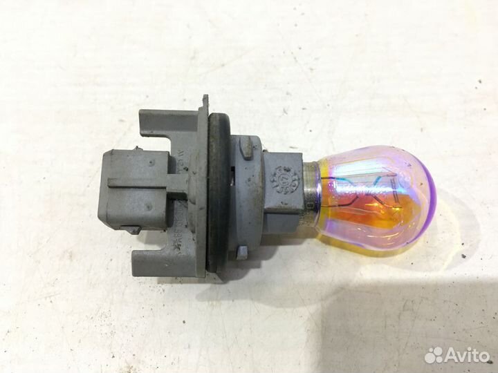 Патрон поворота в фару peugeot 107