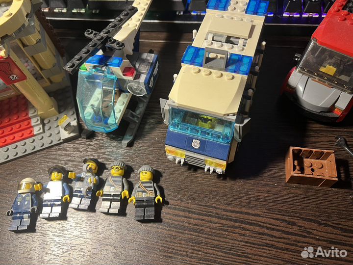 Lego city 60008 Ограбление Музея