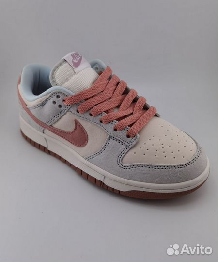 Женские кроссовки Nike Dunk low retro prm