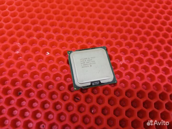 Процессор Intel Xeon E5450 (slasb)