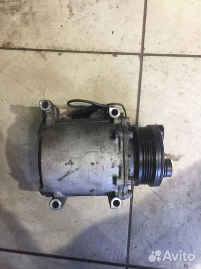 Компрессор кондиционера Mitsubishi Lancer 4G15