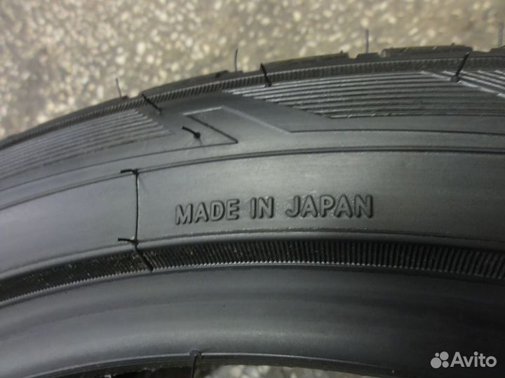 Toyo Observe Ice-Freezer 245/40 R20 99T