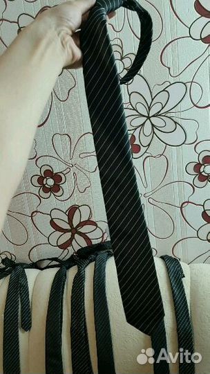Абсолютно новые галстуки)