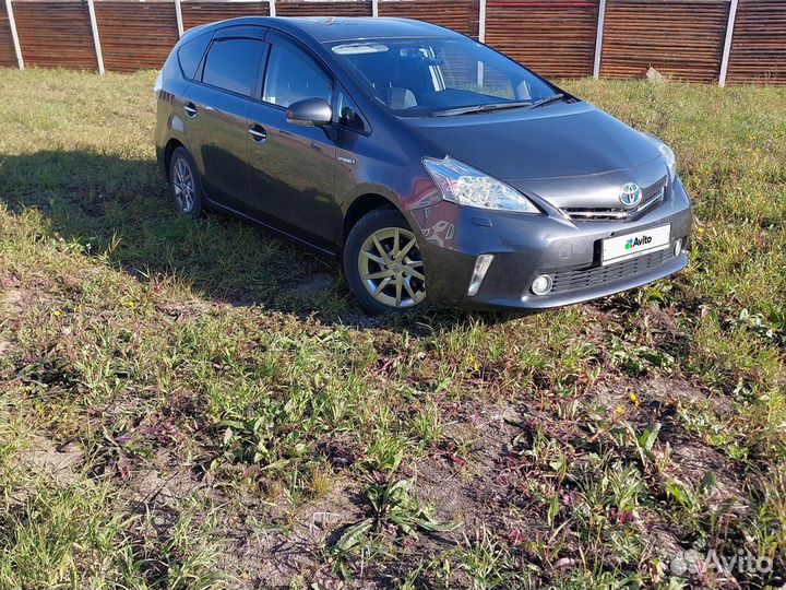 Toyota Prius Alpha 1.8 AT, 2014, 145 000 км