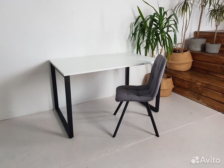 Письменный стол Лофт 140*80 см. Черные ножки