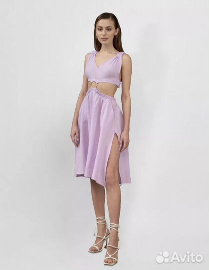 Платье повседневное открытое