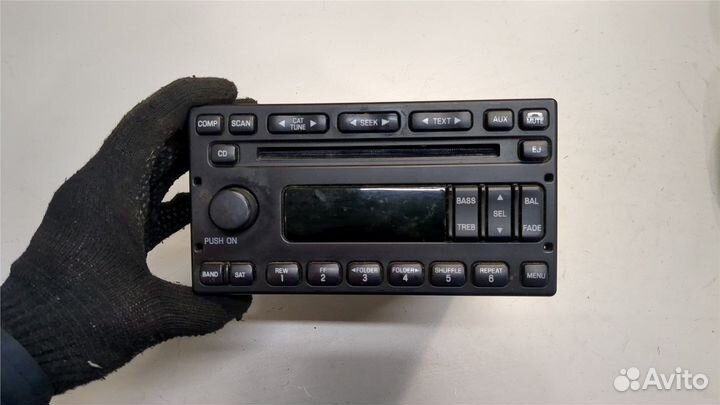 Магнитола Ford Escape, 2007