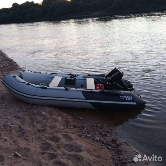 Лодка с мотором