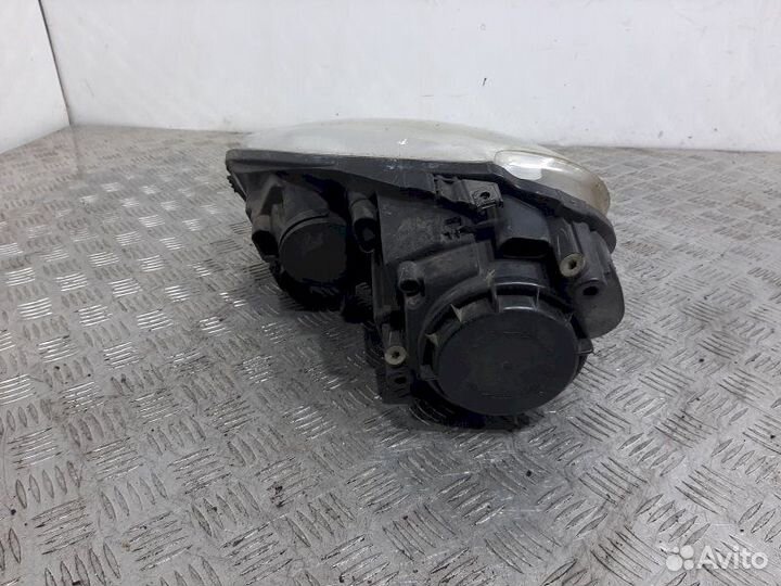 Фара Volkswagen Golf 5 (2003-2009)