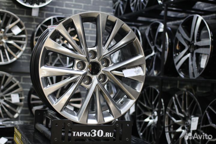 Новые литые диски R17 5x114.3