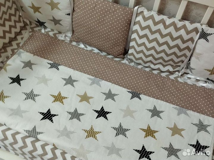 Подушки, бортики на кровать