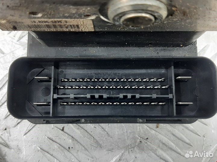 Блок ABS для Ford Focus 2 1692806