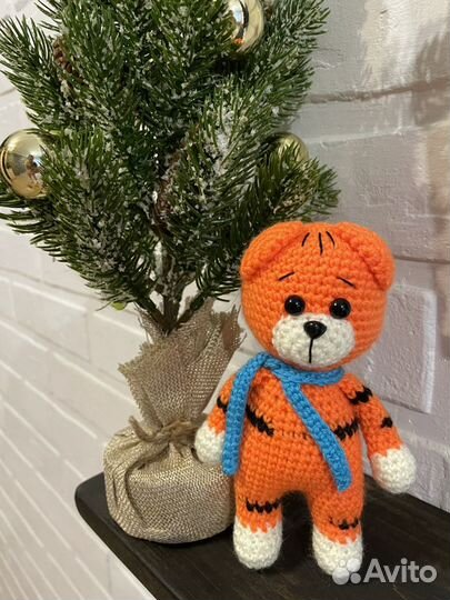 Тигренок вязаный