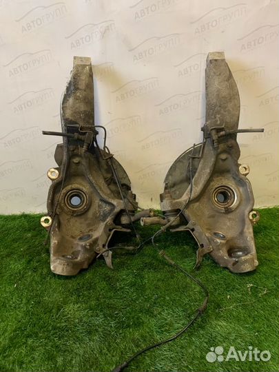 Кулак поворотный передний Lr Rr Vogue 4 L405 306DT