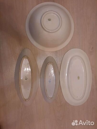 Селедочницы и тарелка глубокая СССР. Цена за все