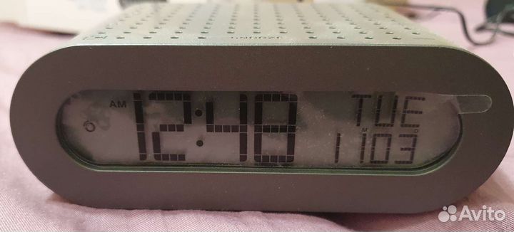 Настольные электронные часы