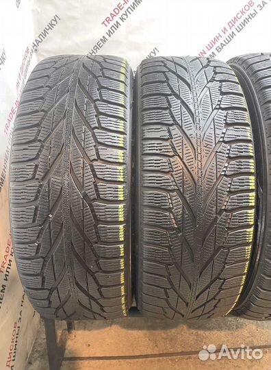 Nokian Tyres Hakkapeliitta R3 215/60 R17 104W